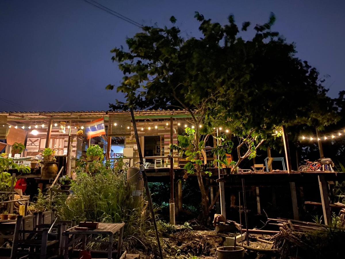 Baan Golite Ko Kret - บ้านโกไล้เกาะเกร็ด ノンタブリー エクステリア 写真