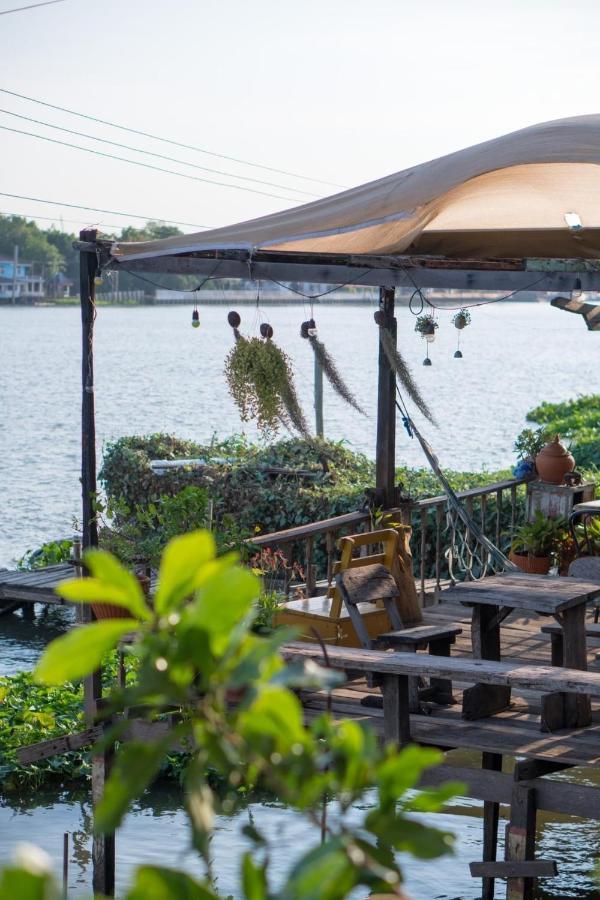 Baan Golite Ko Kret - บ้านโกไล้เกาะเกร็ด ノンタブリー エクステリア 写真